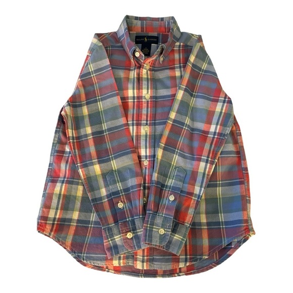 Bundle of 2 boys button down shirts. Lighter shirt is size 5. Darker one is 5/6 - Picture 3 of 5